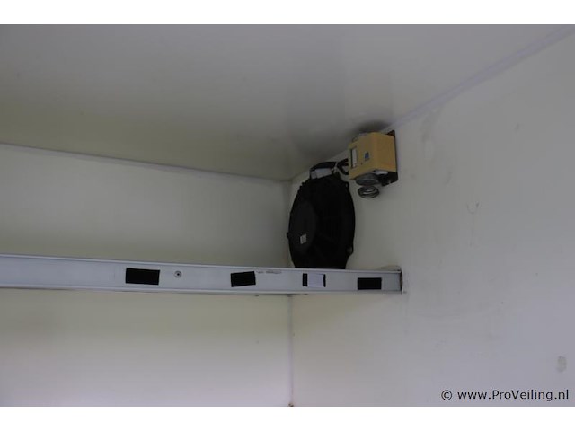 Renault master bestel ii t35 2.5 dci l2h2 | geconditioneerd tempratuurregeling | konvekta thermosystems fk2510/4/24v | kenteken: 9-vbh-41 - afbeelding 16 van  62
