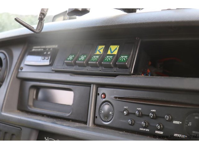 Renault master bestel ii t35 2.5 dci l2h2 | geconditioneerd tempratuurregeling | konvekta thermosystems fk2510/4/24v | kenteken: 9-vbh-41 - afbeelding 33 van  62