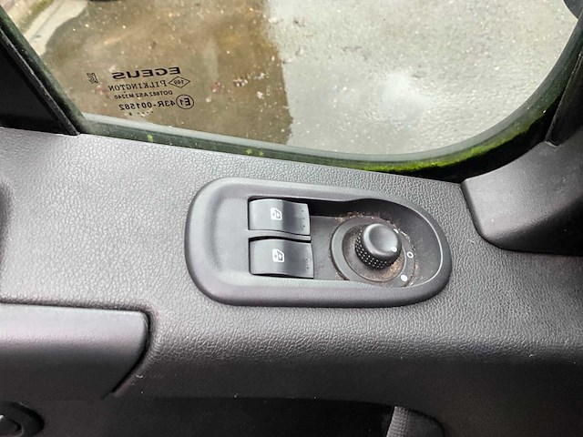 Renault master koelwagen - bedrijfswagen (motor schade) - afbeelding 2 van  13