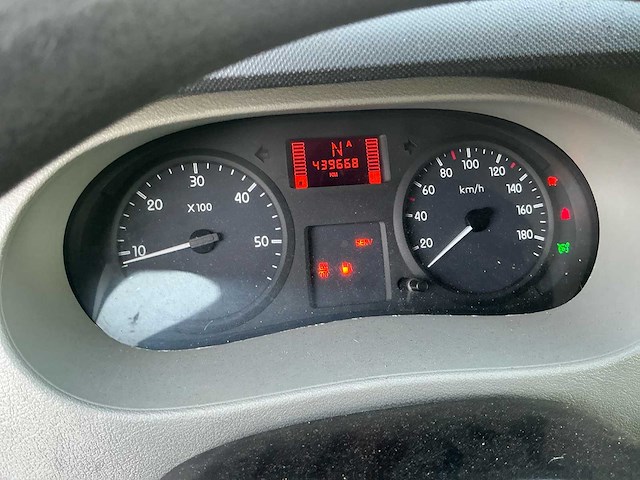 Renault master t 35 l2/h2 2.5 dci q 88 kw e4 camper - afbeelding 16 van  29