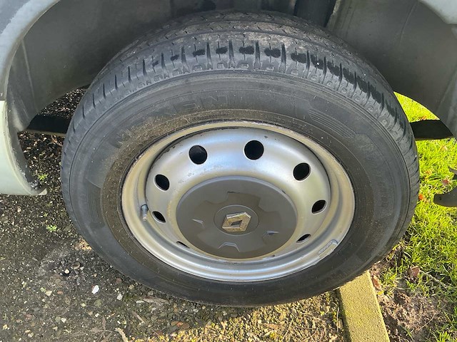 Renault master t 35 l2/h2 2.5 dci q 88 kw e4 camper - afbeelding 6 van  29