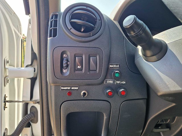 Renault master t35 2.3 dci l1h2 aerial platform , vvg-23-p - afbeelding 11 van  27