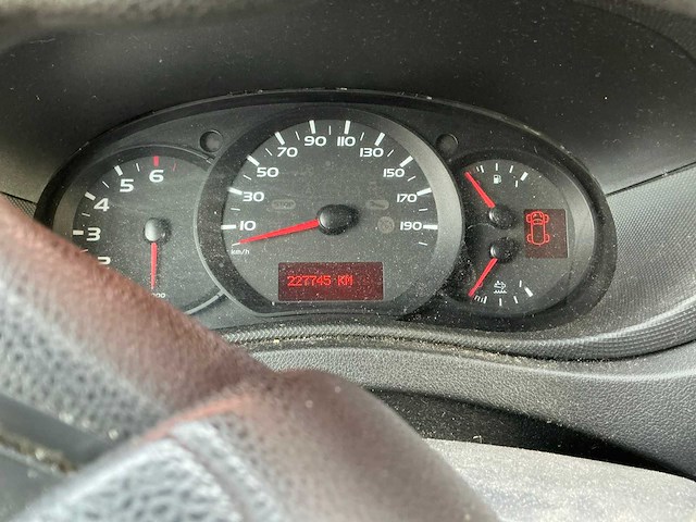 Renault master t35 2.3 dci l2h2 bedrijfswagen - afbeelding 31 van  41