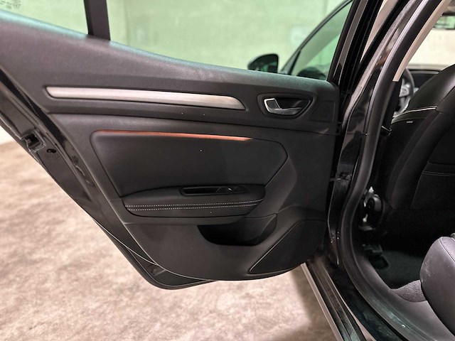 Renault mégane 1.2 tce bose 130pk 2016 (origineel-nl), kd-259-b - afbeelding 26 van  48