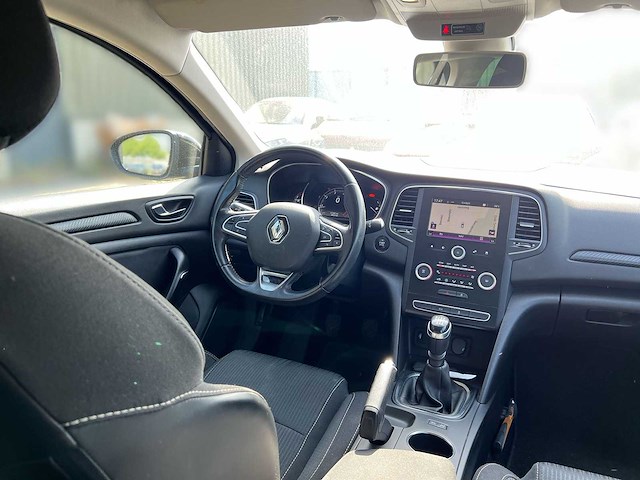 Renault mégane 1.2 tce limited 2017 | pz-458-f - afbeelding 20 van  26