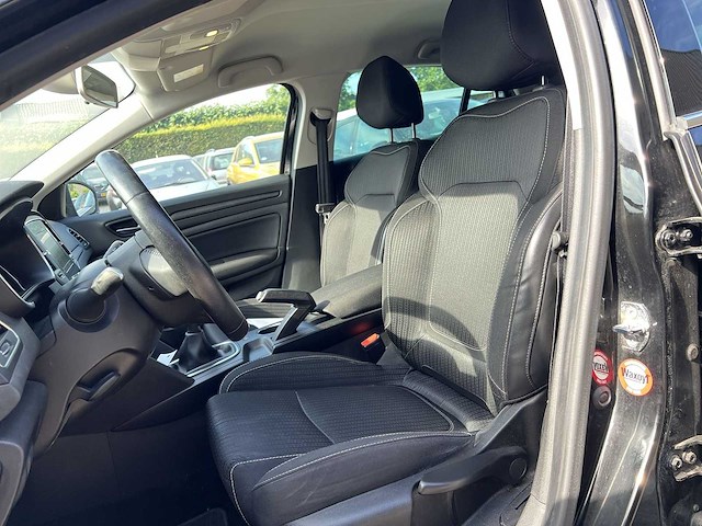 Renault mégane 1.2 tce limited 2017 | pz-458-f - afbeelding 21 van  26