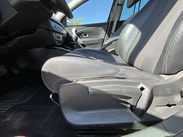 Renault mégane 1.4 tce bose 2011 | 16-png-1* - afbeelding 4 van  30