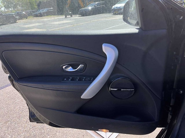 Renault mégane 1.4 tce bose 2011 | 16-png-1* - afbeelding 10 van  30
