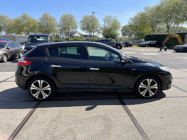 Renault mégane 1.4 tce bose 2011 | 16-png-1* - afbeelding 11 van  30