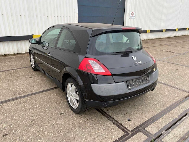 Renault mégane 1.6-16v dynam.luxe , 91-nd-gf - afbeelding 11 van  17