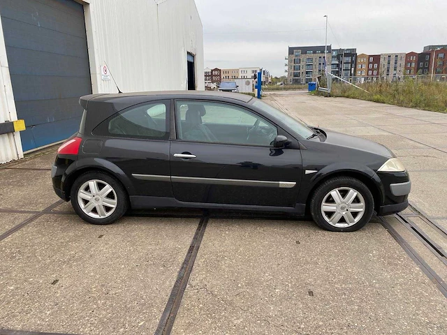 Renault mégane 1.6-16v dynam.luxe , 91-nd-gf - afbeelding 17 van  17