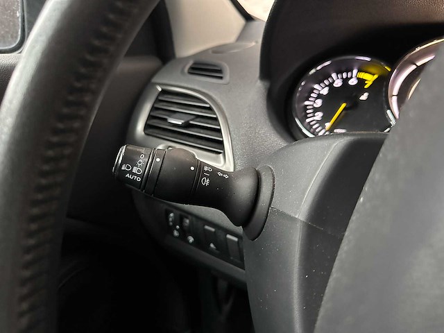 Renault mégane 1.6 authentique 101pk 2012, gk-800-b - afbeelding 22 van  38