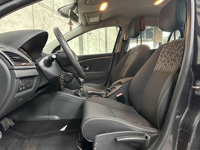 Renault mégane 1.6 authentique 101pk 2012, gk-800-b - afbeelding 25 van  38