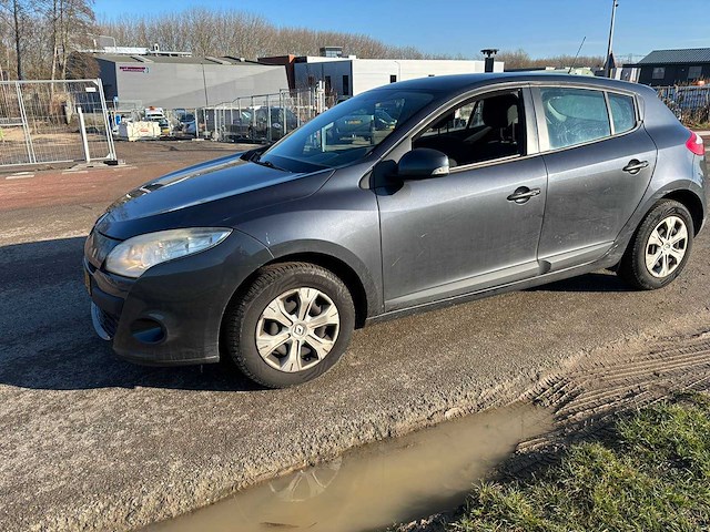 Renault mégane 1.6 authentique 2009 | 79-hvf-4 - afbeelding 1 van  6