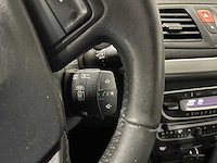 Renault mégane 1.6 dynamique 97-knd-1 - afbeelding 4 van  11