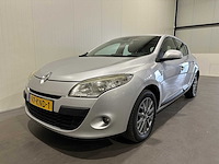 Renault mégane 1.6 dynamique 97-knd-1 - afbeelding 1 van  11