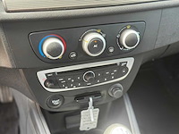 Renault mégane 1.6 expression, 97-hrv-3 - afbeelding 1 van  8