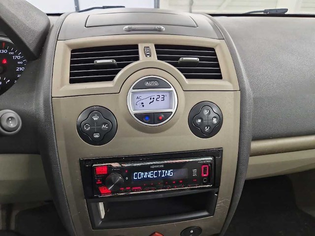 Renault mégane cabriolet 2.0-16v privilège automaat, 59-zl-js - afbeelding 13 van  15