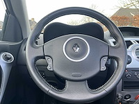 Renault mégane coupé-cabriolet 1.6-16v exception 2007 | 95-xf-kl - afbeelding 4 van  23