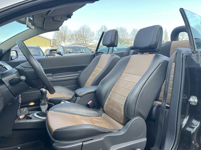 Renault mégane coupé-cabriolet 1.6-16v exception 2007 | 95-xf-kl - afbeelding 8 van  29