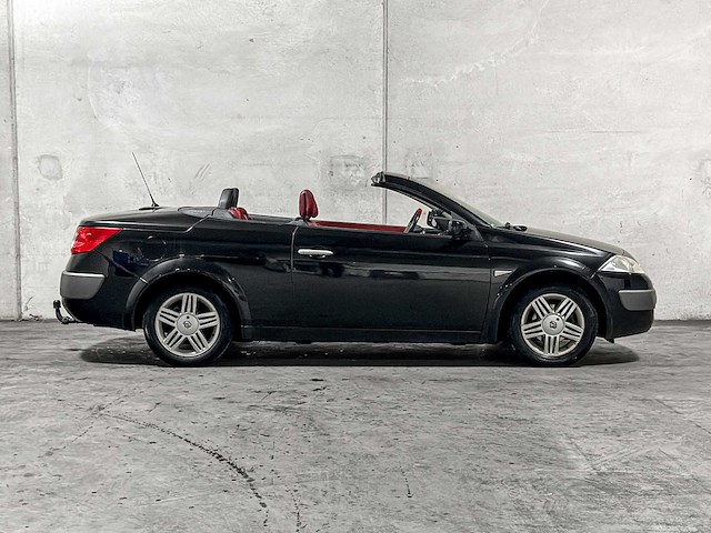 Renault mégane coupé-cabriolet 1.6-16v privilège luxe 113pk 2014 (origineel-nl), 68-nt-dk - afbeelding 25 van  43