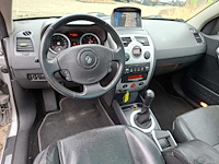 Renault mégane coupé-cabriolet 1.6-16v privilège luxe, 64-rb-sz - afbeelding 2 van  9