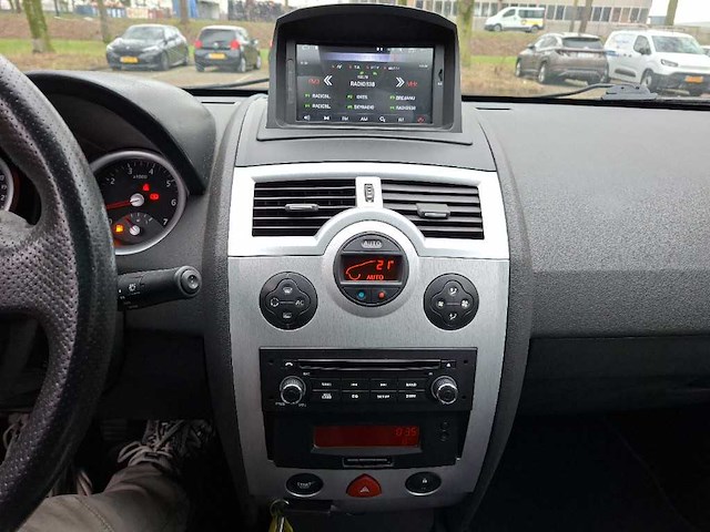 Renault mégane coupé-cabriolet 1.6-16v privilège luxe, 64-rb-sz - afbeelding 5 van  17