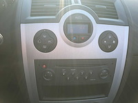 Renault mégane coupé-cabriolet 1.6-16v privilège luxe, 91-pl-td - afbeelding 7 van  9