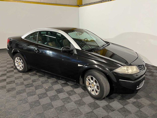 Renault mégane coupé-cabriolet 2.0-16v exception, 56-xj-nr - afbeelding 15 van  17