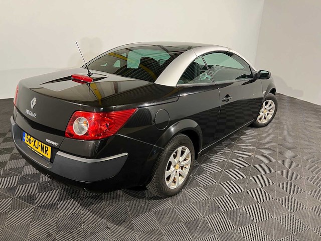 Renault mégane coupé-cabriolet 2.0-16v exception, 56-xj-nr - afbeelding 13 van  17