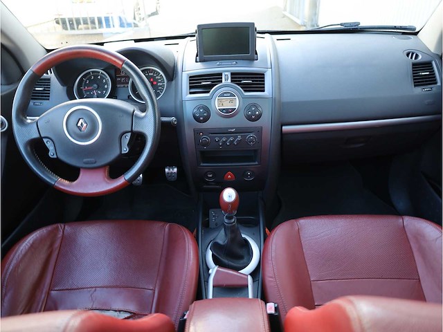 Renault mégane coupé-cabriolet 2.0-16v tech line 2006, 84-sr-rr - afbeelding 17 van  31