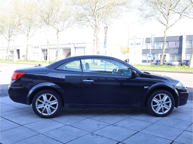 Renault mégane coupé-cabriolet 2.0-16v tech line 2006, 84-sr-rr - afbeelding 5 van  36