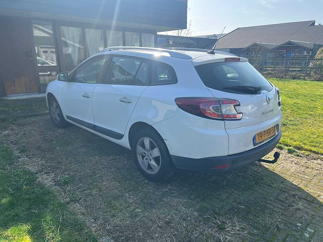 Renault mégane estate - 1.4 tce dynamique , 19-phr-3 - afbeelding 15 van  17