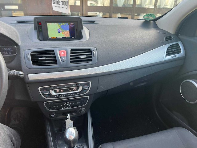 Renault mégane estate - 1.4 tce dynamique , 19-phr-3 - afbeelding 3 van  19