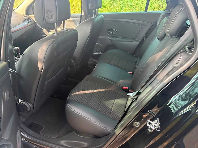 Renault mégane estate 1.2 tce gt-line * jv-761-z - afbeelding 14 van  27