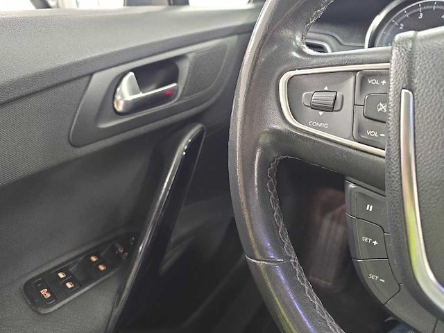 Renault mégane estate 1.2 tce zen; 34-rnf-9 - afbeelding 3 van  18