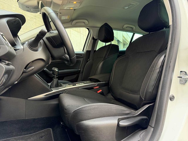 Renault mégane estate 1.3 tce limited 116pk 2020 (origineel-nl + 1e eigenaar), j-866-gx - afbeelding 16 van  26