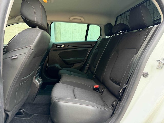 Renault mégane estate 1.3 tce limited 116pk 2020 (origineel-nl + 1e eigenaar), j-866-gx - afbeelding 25 van  39