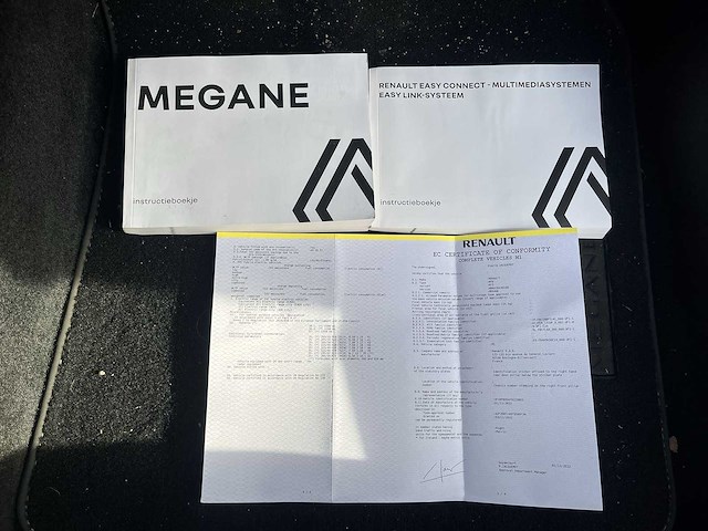 Renault mégane estate 1.3 tce140 equilibre 2023 | s-169-gz - afbeelding 11 van  23