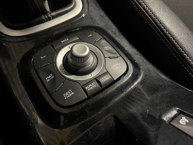 Renault mégane estate 1.4 tce bose, 96-pgr-7 - afbeelding 16 van  18