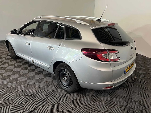 Renault mégane estate 1.4 tce bose, 96-pgr-7 - afbeelding 2 van  18