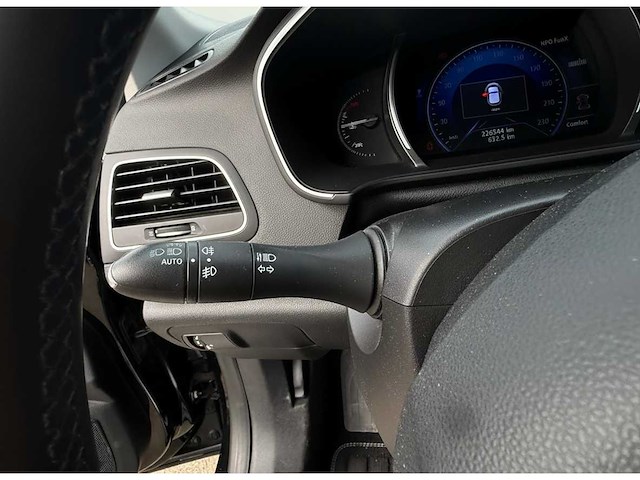 Renault mégane estate 1.5 dci bose | kr-873-l i - afbeelding 8 van  18