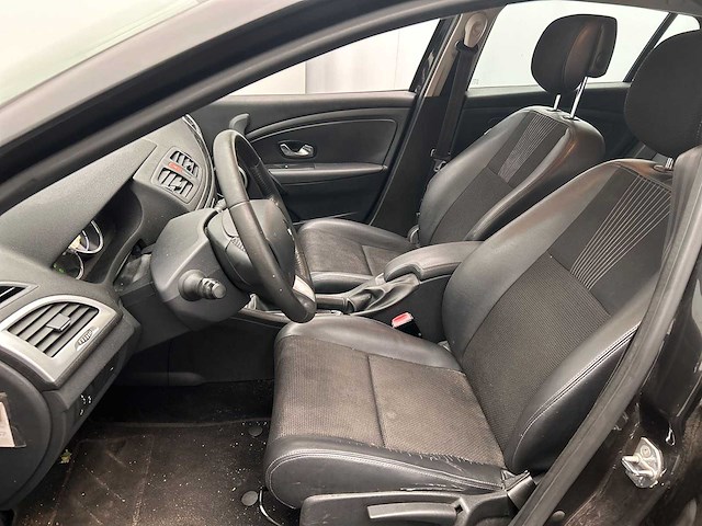 Renault mégane estate 1.5 dci dynamique 2010 - afbeelding 6 van  17