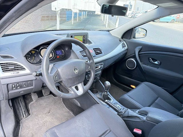Renault mégane estate 1.5 dci dynamique | 35-nsr-4 i - afbeelding 23 van  30
