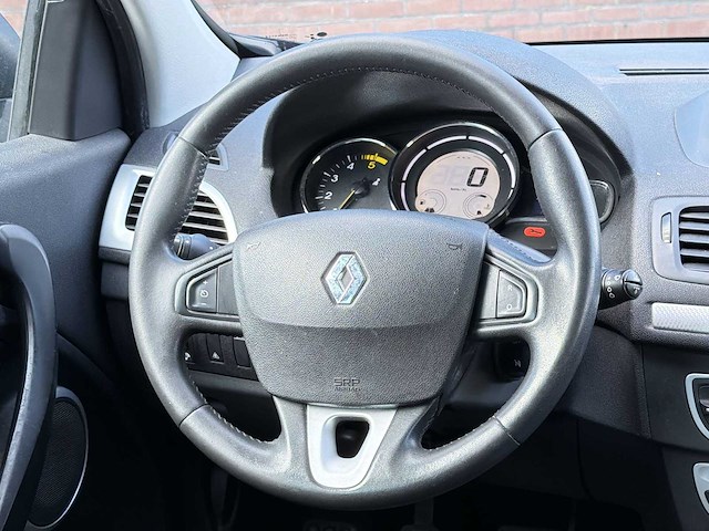 Renault mégane estate 1.5 dci dynamique | 35-nsr-4 i - afbeelding 28 van  30