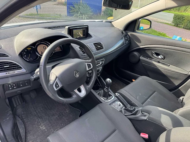 Renault mégane estate 1.5 dci expression 64-tts-8 - afbeelding 3 van  19