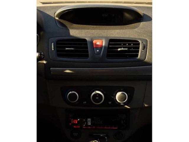 Renault mégane estate 1.6 authentique 2010 - afbeelding 6 van  21