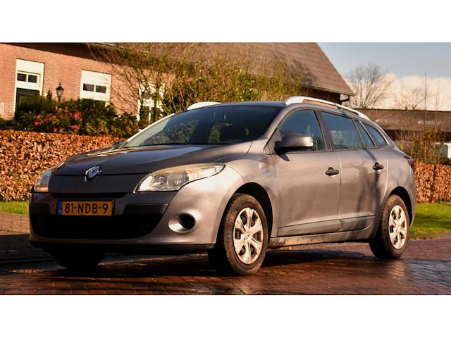Renault mégane estate 1.6 authentique 2010 - afbeelding 1 van  21