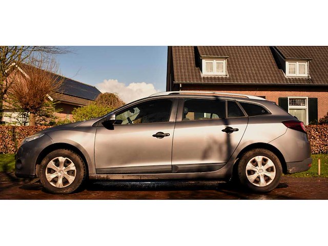 Renault mégane estate 1.6 authentique 2010 - afbeelding 17 van  21