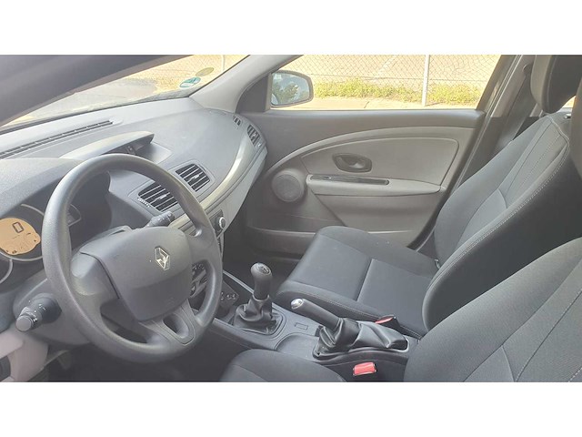 Renault mégane estate 1.6 authentique, 80-ndb-9 - afbeelding 10 van  14